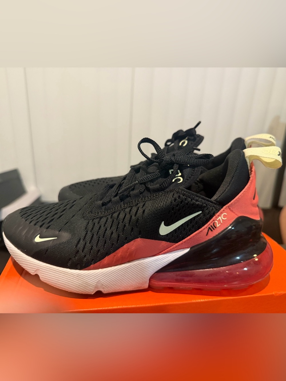Nike Sneakers Black and Red Interior